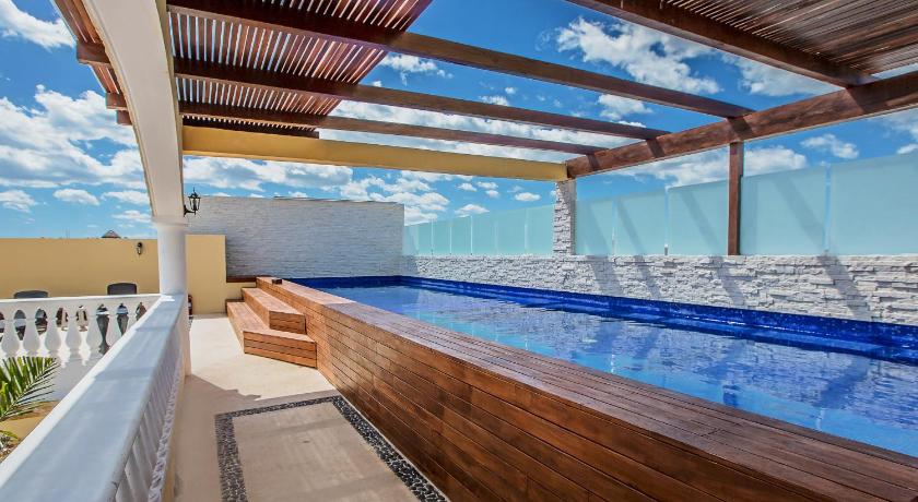 We playa Hotel-Hostel — Hotel in Playa Del Carmen