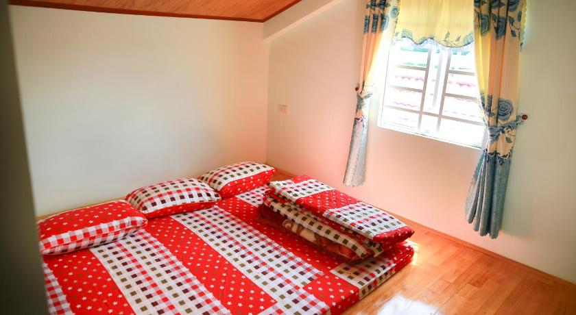 Image of Family Room with Balcony 12