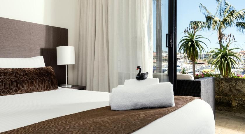 Image of King Suite 8