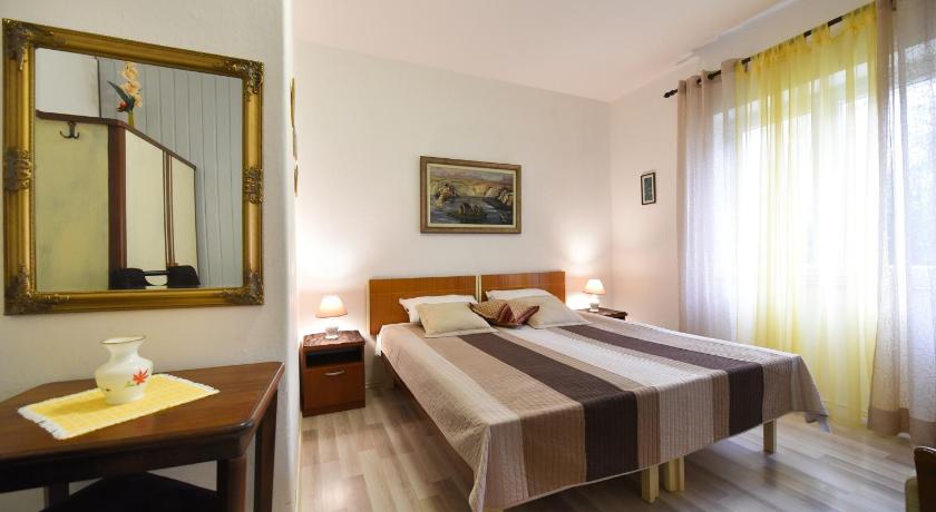 Apartments Dado — Hotel in Zadar