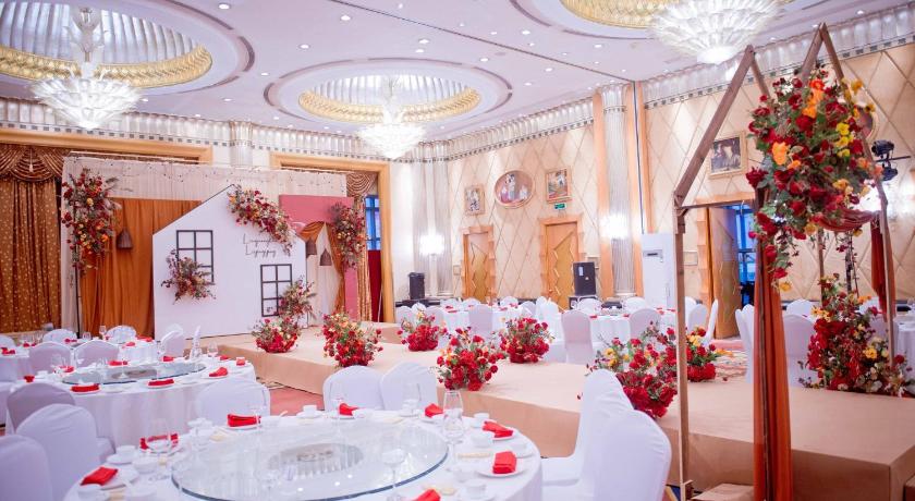 Crowne Plaza Qingdao By IHG - image 45