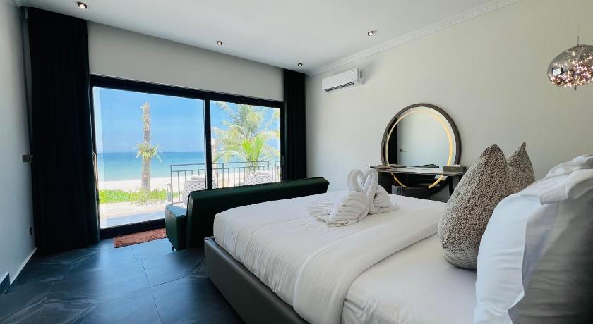 Image of Executive Suite with Sea View 1