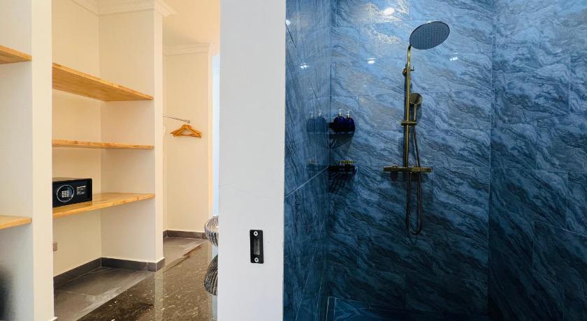 Image of Junior Suite with Sea View 4