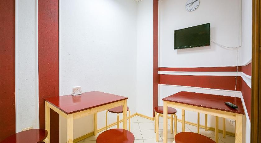 Hello Hostel photo