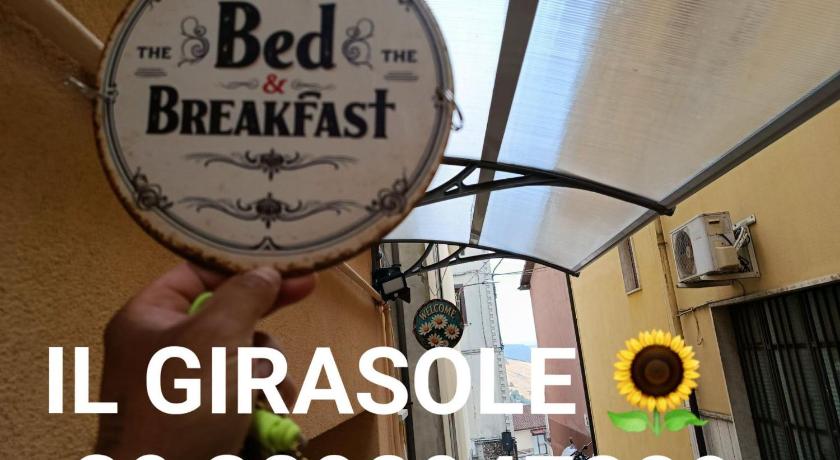 B&b IL GIRASOLE INTERO APPARTAMENTO ideale per coppia camera matrimoniale o 2 singoli cucina con div