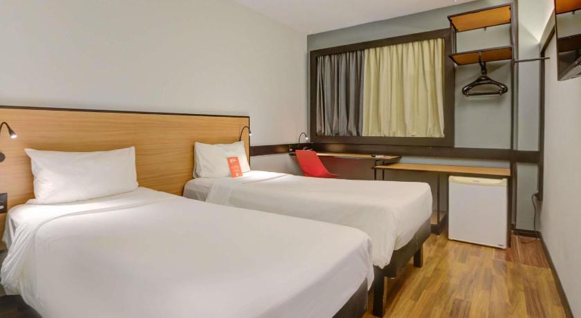 Image of Room with twin beds 0