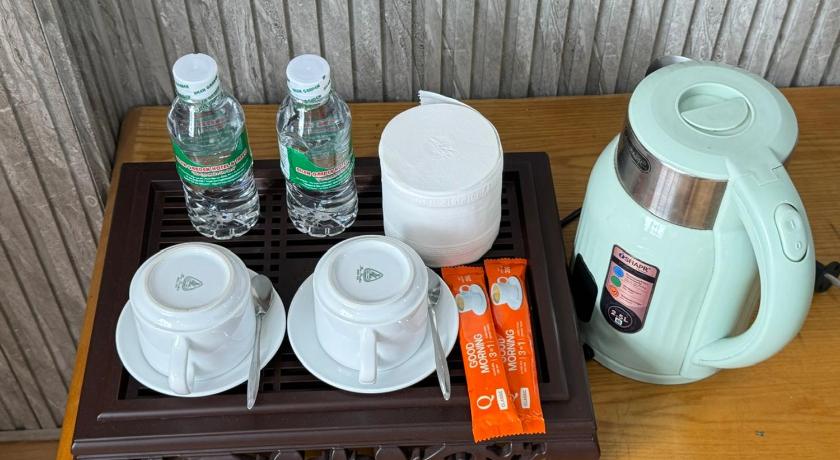 AILEN  BOUTIQUE – Ho Chi Minh City, NJ