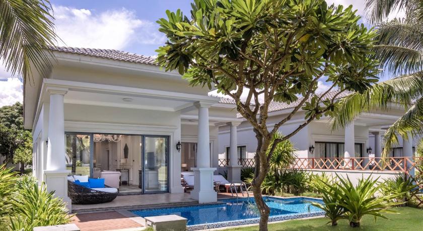 صورة 2-BEDROOM VILLA GARDEN VIEW WITH PRIVATE POOL 5