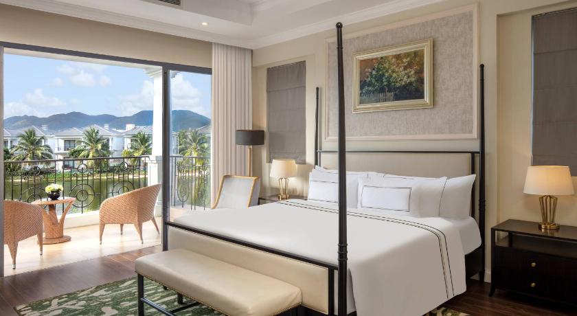 3 베드룸 빌라 레이크뷰(프라이빗 풀) (3-BEDROOM VILLA LAKE VIEW WITH PRIVATE POOL) 이미지 0