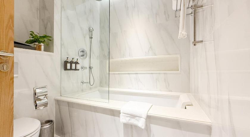 Image of Junior Suite Premier 7