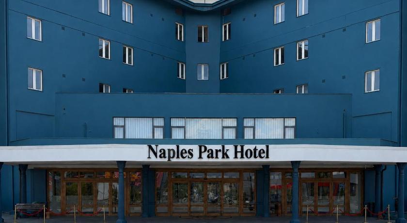 Naples Park Hotel