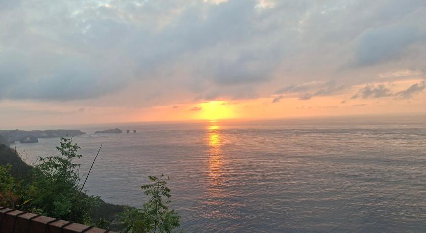 Tampilan Nusa Penida Ocean Cliffside