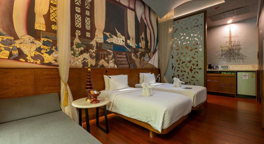 Image of Double or Twin Room with Swimming Pool Access 9
