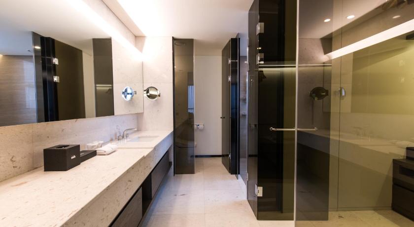 Image of Executive Suite 9