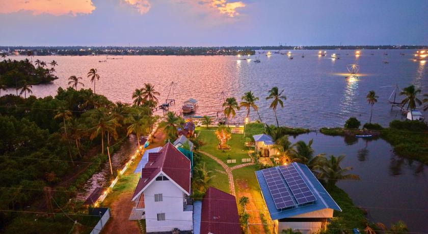 Celestiah Lakeshore Kochi by VOYE HOMES - image 2