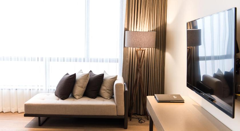 Image of Executive Suite 11