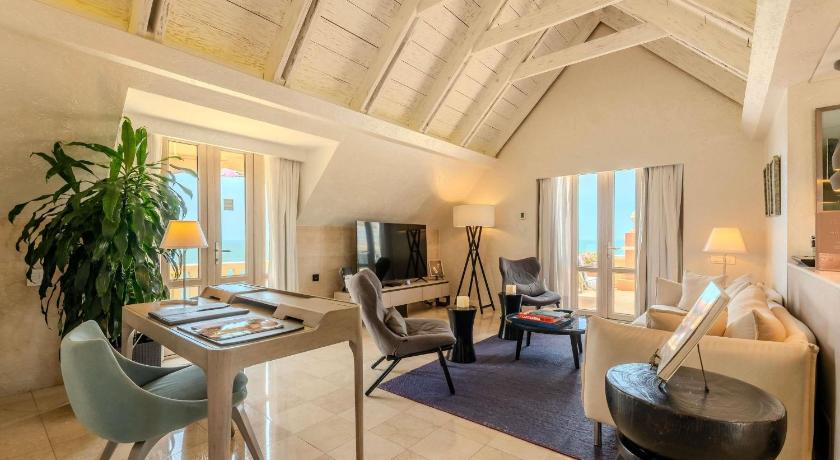 รูปของImperial Amaral King Suite with Terrace and Spa Bath - Ocean View 1