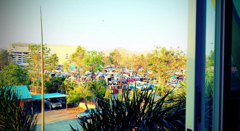 ロッブリー Siam House Interplace 2つ星 ホテル 客室