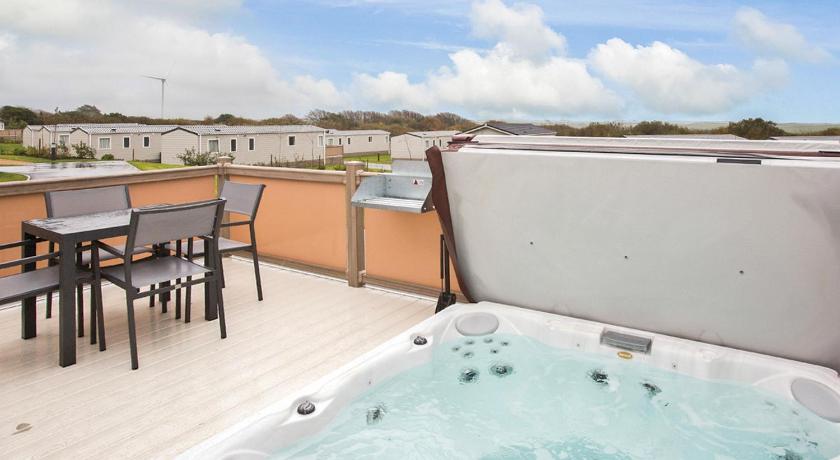 Image of Six-Bedroom Holiday Home 5