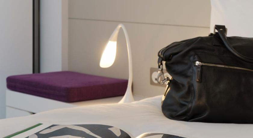 Superior Suite with 1 double bed and 2 single beds 이미지 15
