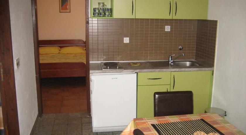 Mitko Apartments — Hotel in Budva