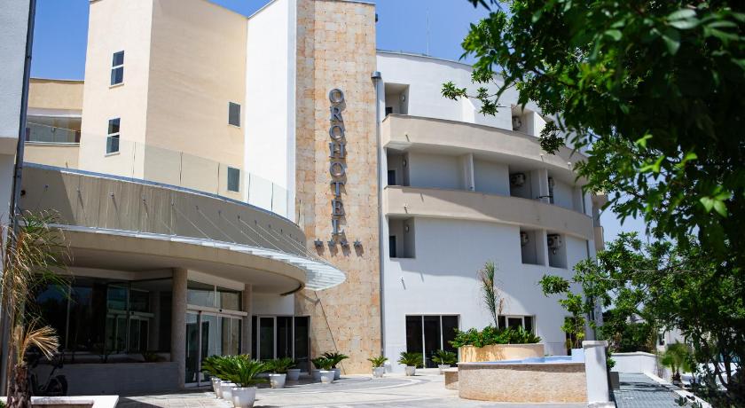 Oro Hotel