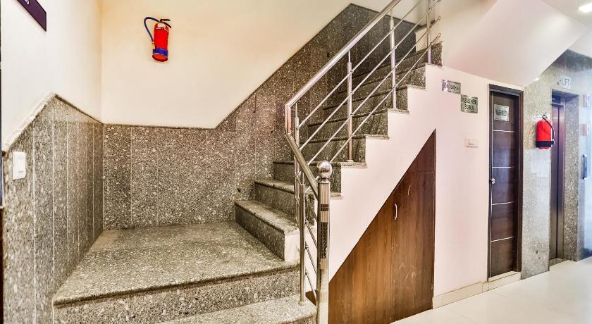 Hotel airport days stay in new delhi mahipalpur - image 8