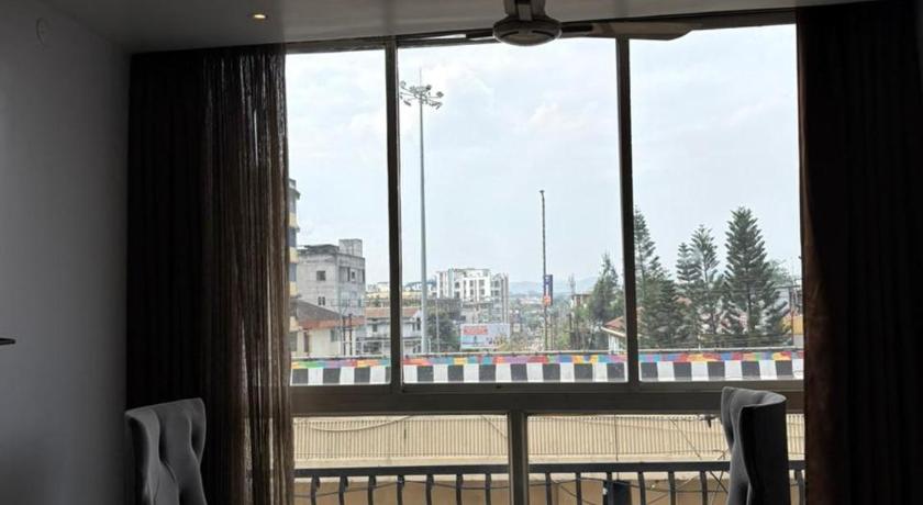 Hotel Daisy - image 7