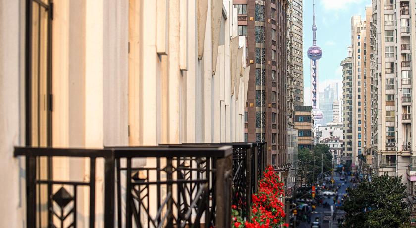 Fotografija Nihong Balcony King Room -Oriental Pearl Tower View 12