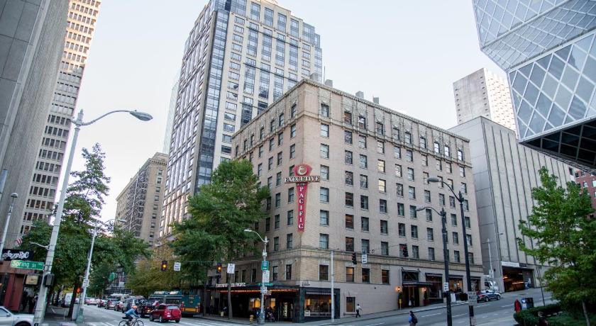 Executive Hotel Pacific photo