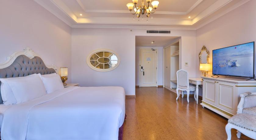 Image of Deluxe Terrace 6