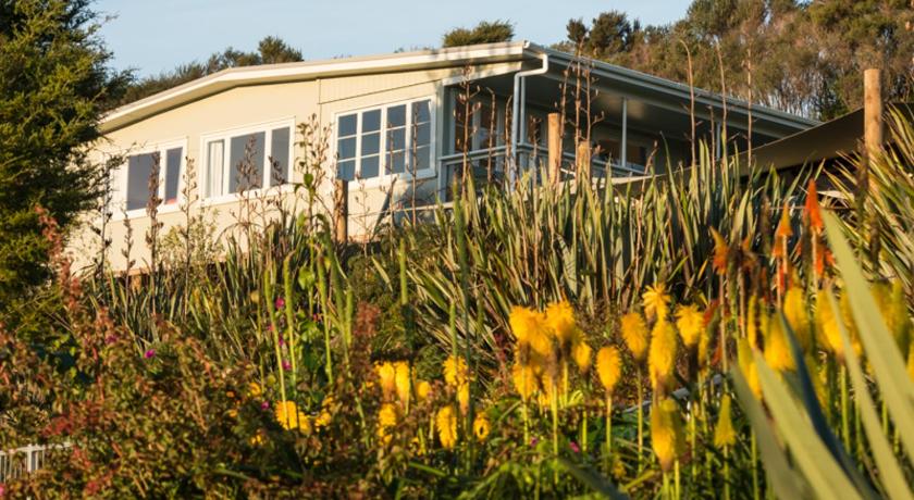 Image of 3 Bedroom Bungalow 14