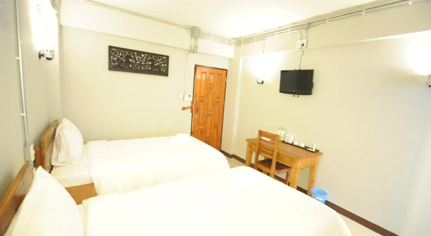 Image of Twin Room - 2 Single beds 1