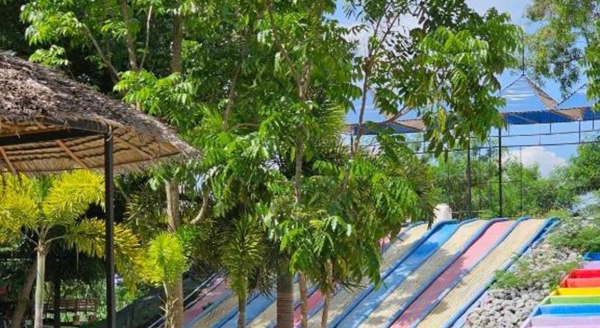 Fountain Tree Resort - image 3