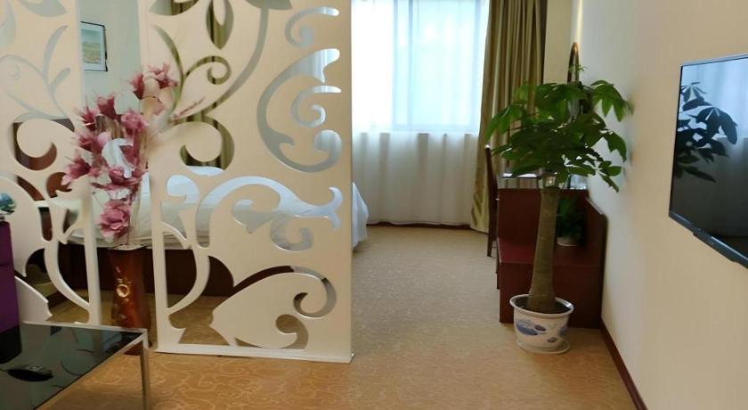 GreenTree Inn Jiangsu Nanjing Maqun Street Communication Technician Insititution Shell Hotel - image 28