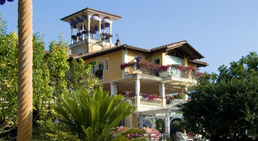 Villa Althea photo