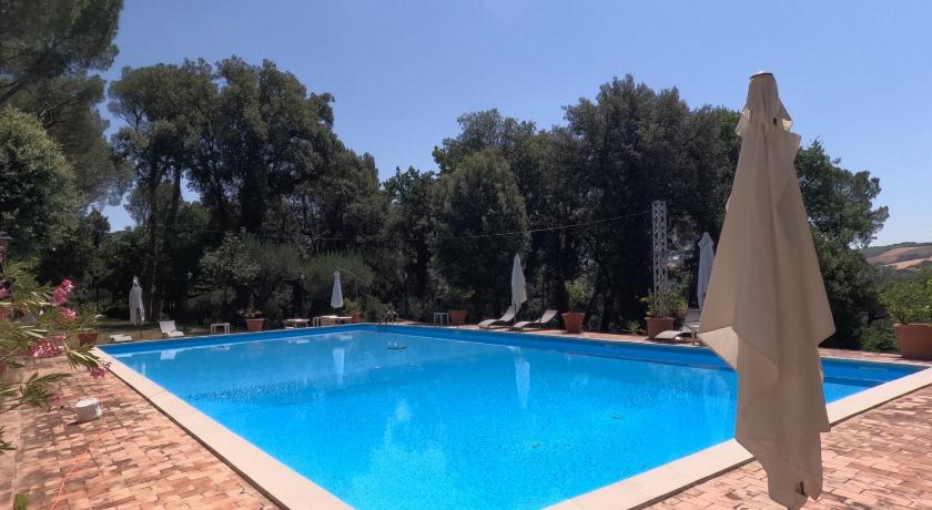 Camere in Casa del Fattore, Villa Luzi con Piscina e Giardino