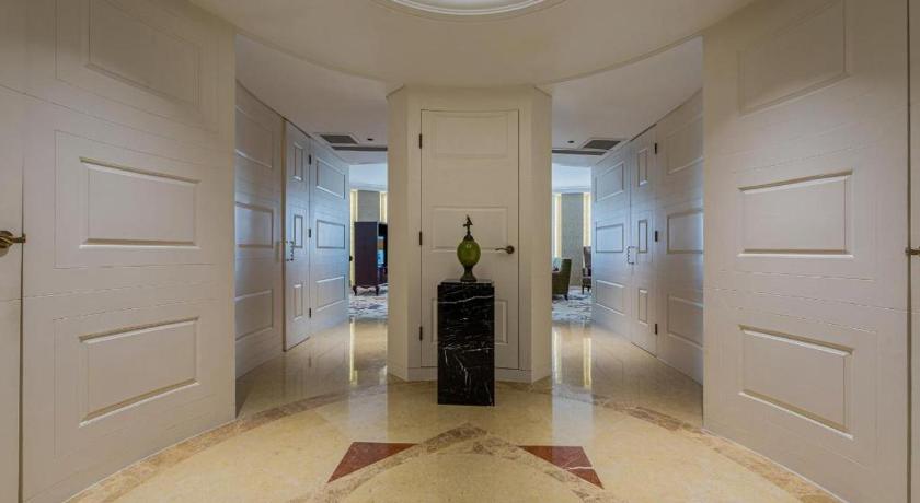 Chongqing Jiangbei Airport Grand Rezen Hotel - image 11