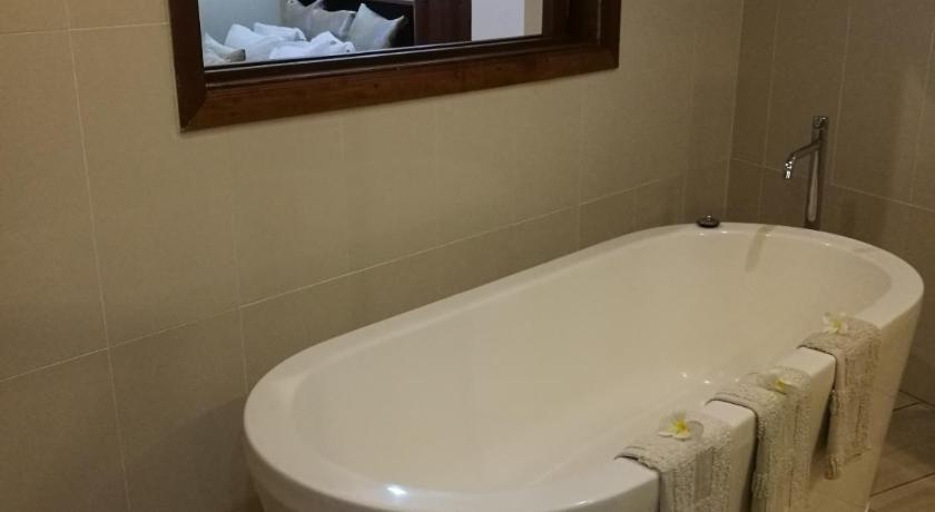 Image of Executive Suite 4