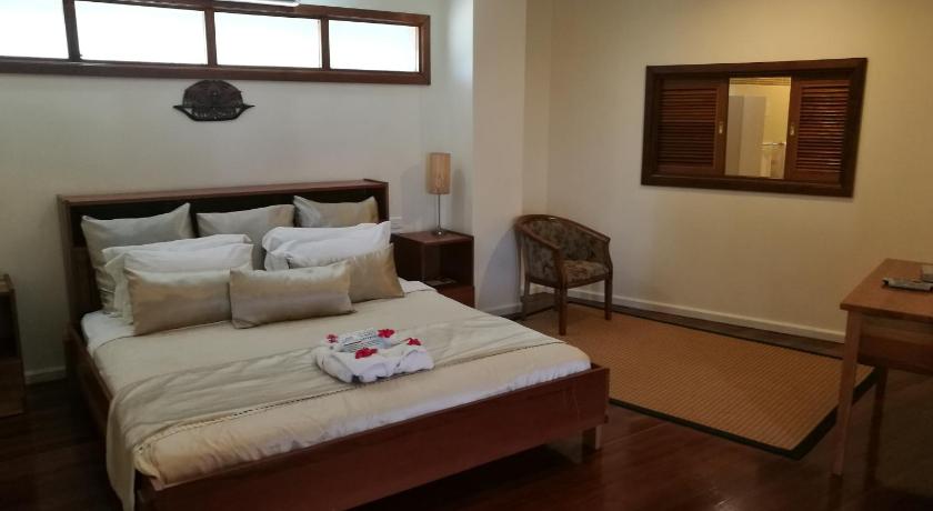 Image of Executive Suite 7