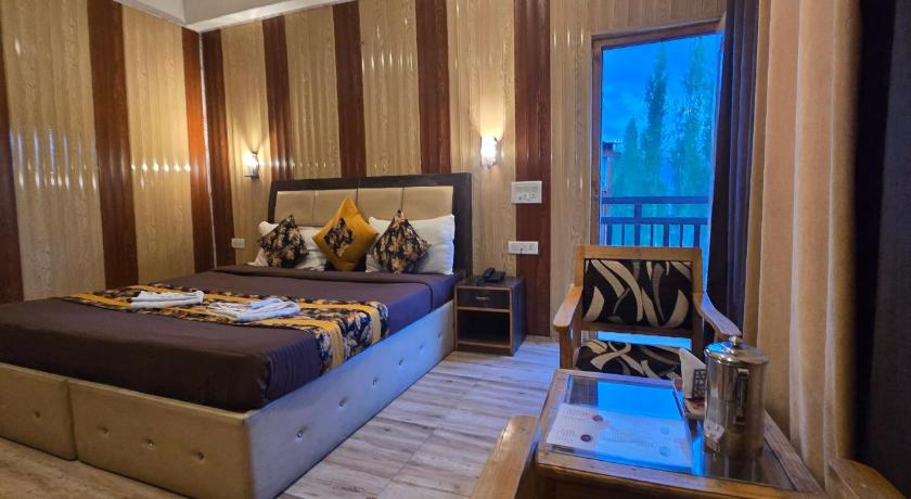 Hotel The White Yak - image 10