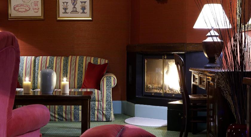 Image of Suite with Mountain View 6