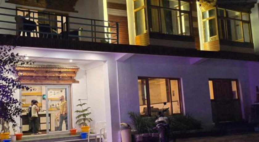 Hotel The White Yak - image 14