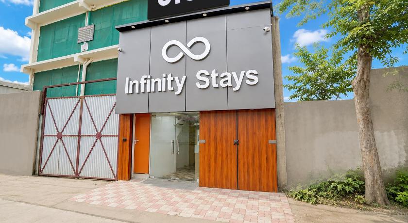 Spot On  Infinity Stays - image 11