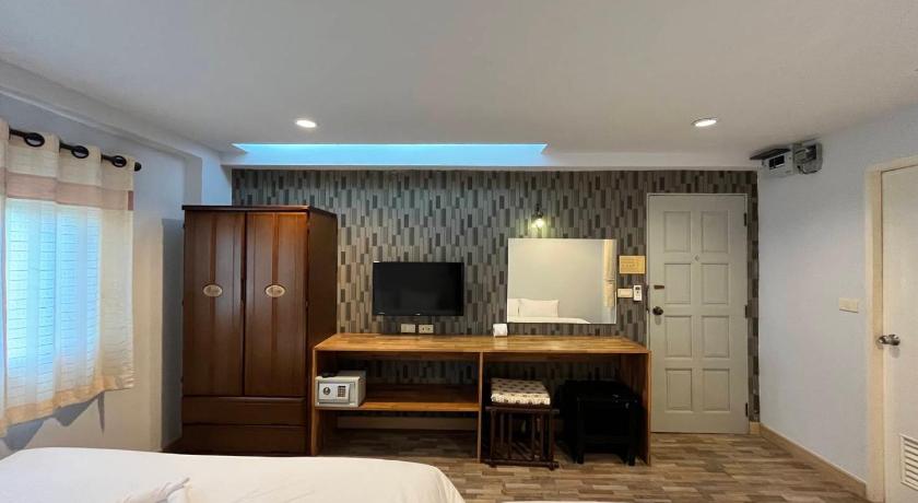Image of Quadruple Room with Bathroom 1