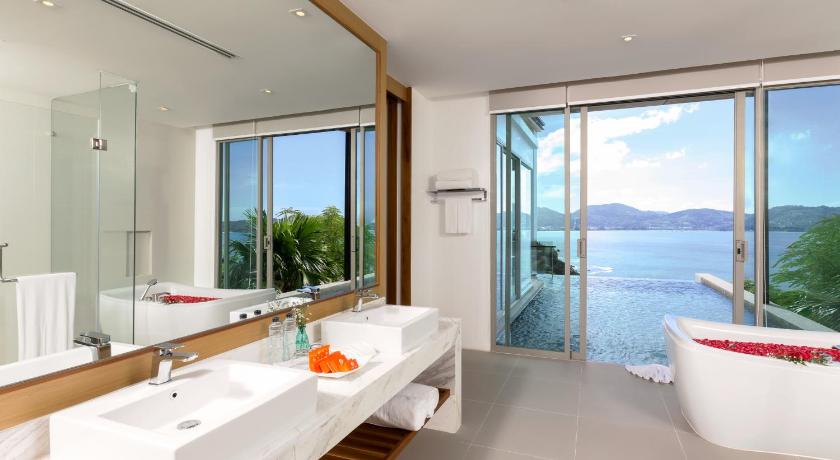 Image of Top Floor Pool Villa Ocean View 4