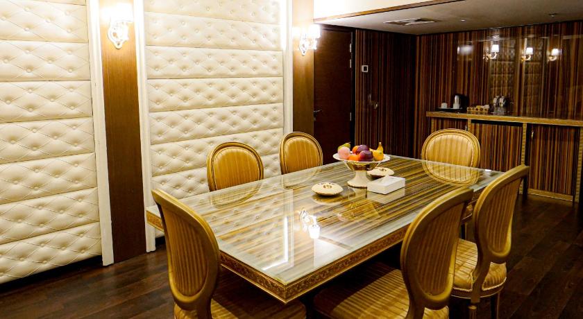 Image of Two Bedroom Deluxe SUite 9