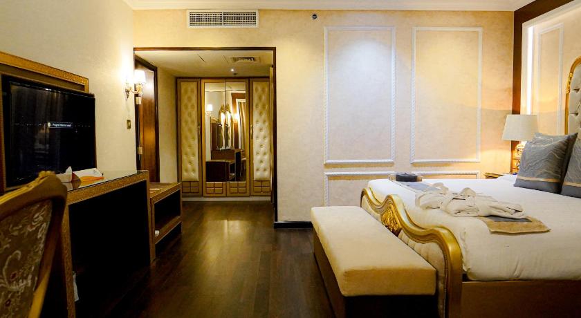 Image of Two Bedroom Deluxe SUite 7