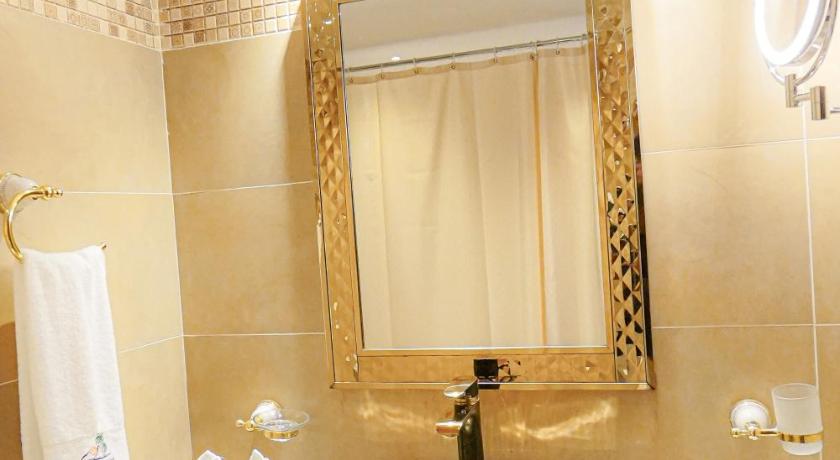 Image of Two Bedroom Deluxe SUite 2