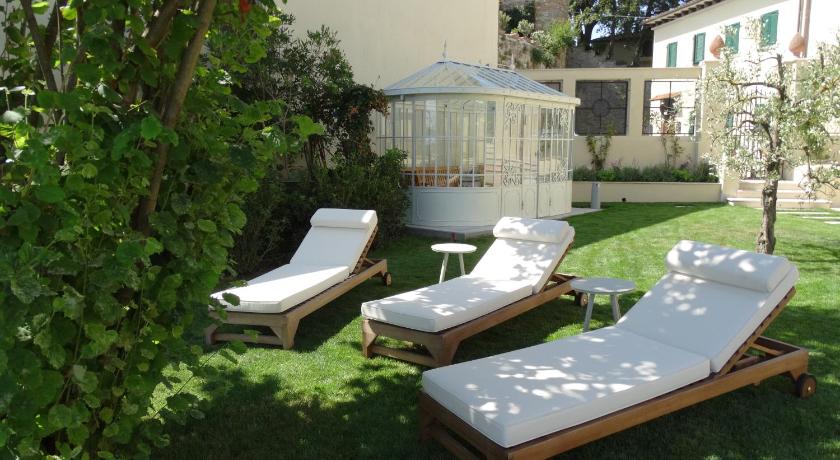 A Family Tale - B&B Monterchi, Tuscany